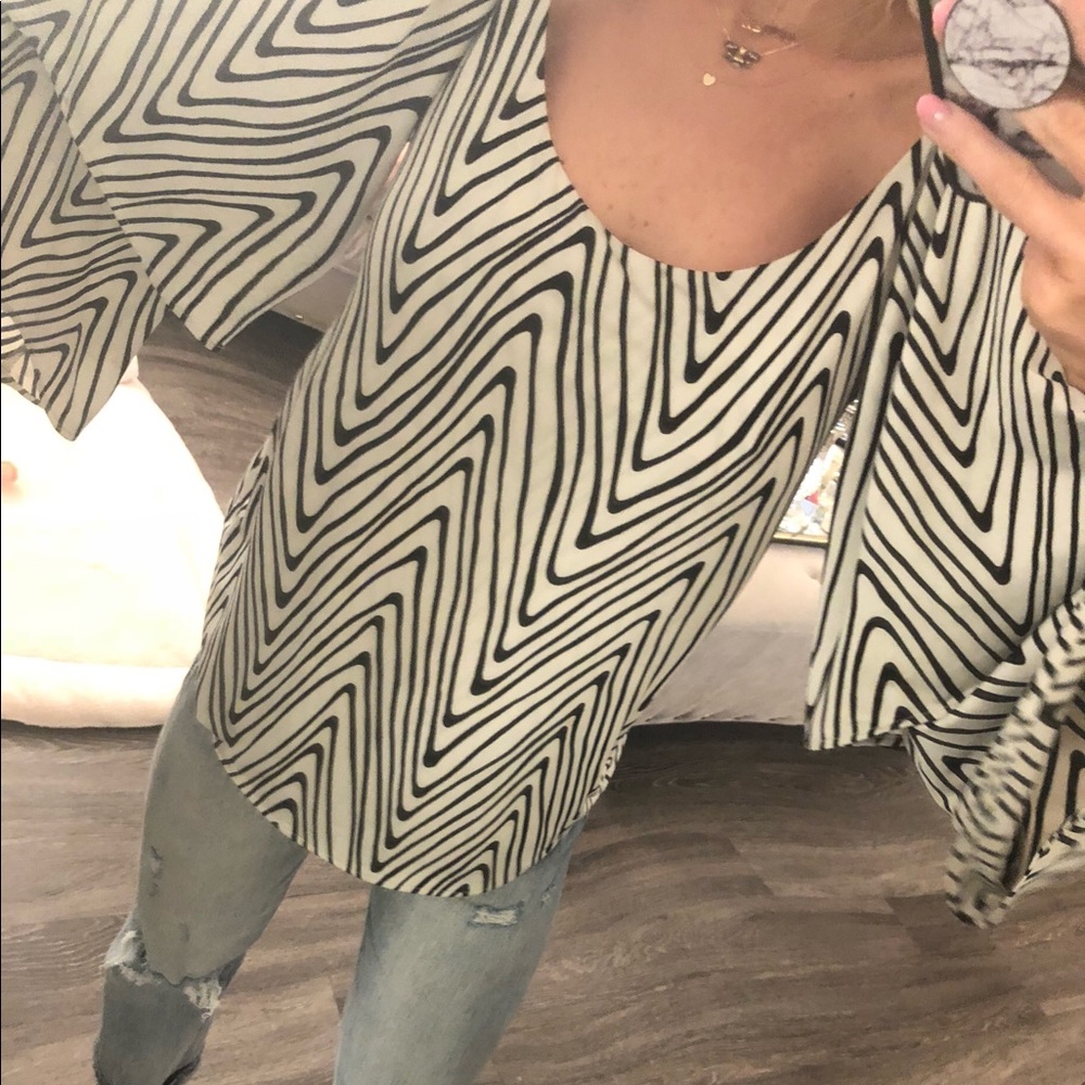 Black/White Pattern Cold Shoulder Top - image 3